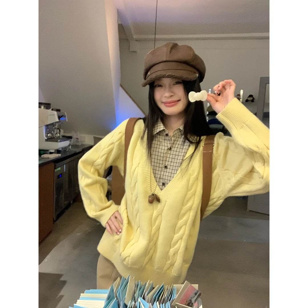 宋正恩12/29 10:00【软糯奶黄松针绞花拼柔雾假两件上衣】ST2963