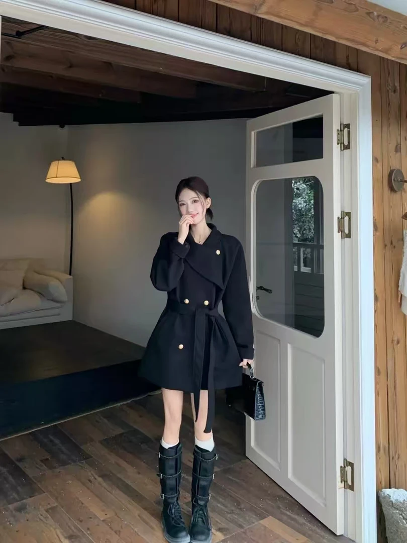 【千金女主】冬季网红名媛显瘦围脖领系带白色呢子大衣短款毛呢大衣