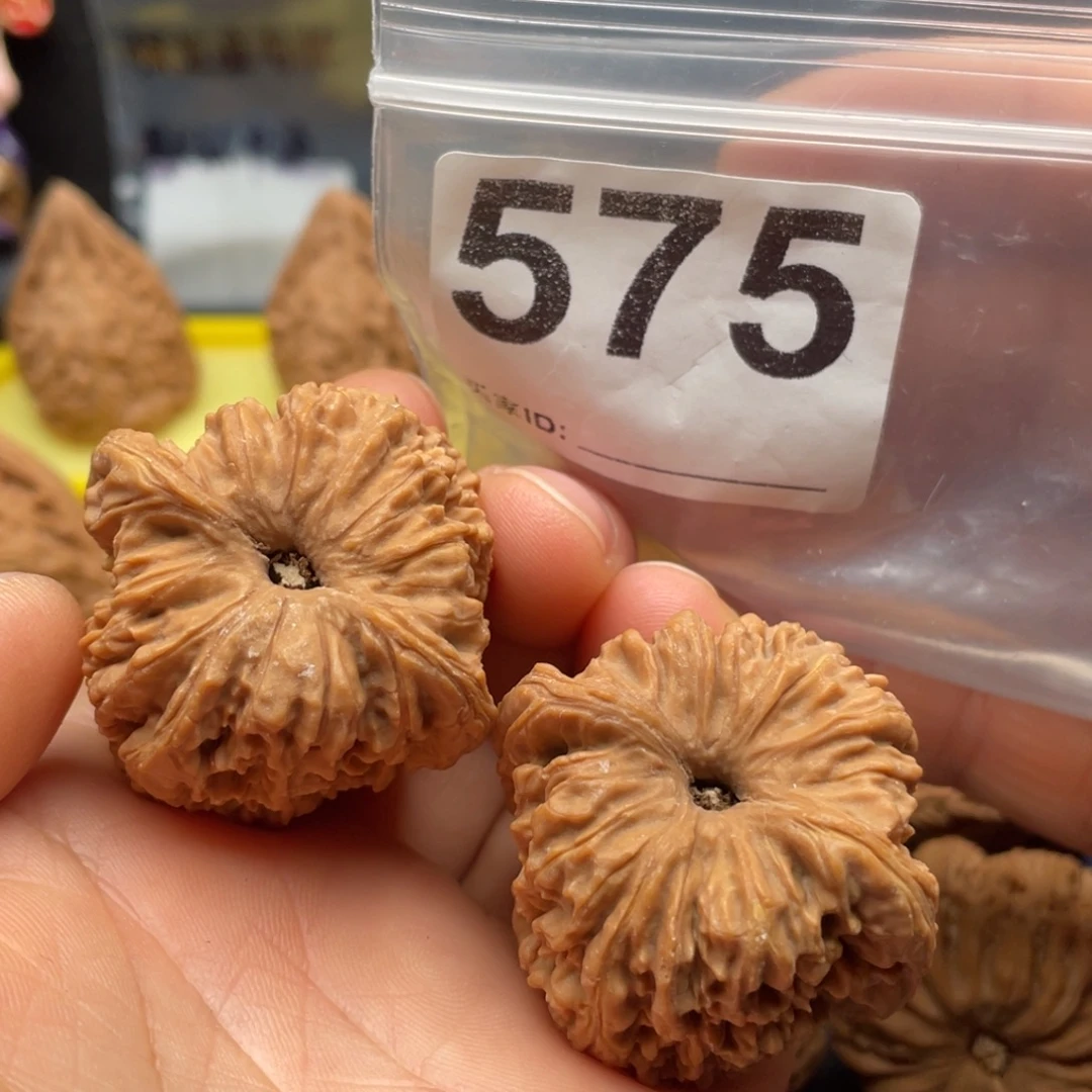 文玩核桃把件南疆39