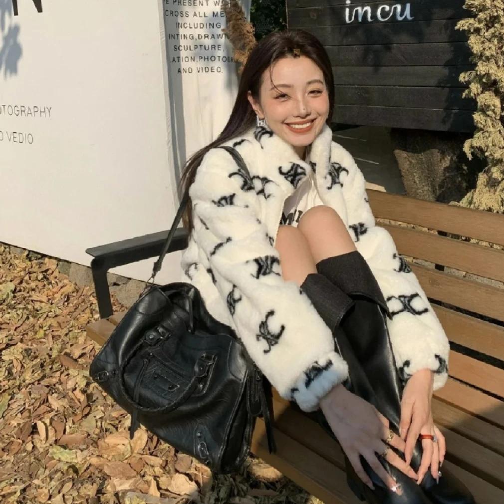 99新 Celine/思琳 黑白满印泰迪外套 S码 GM004776