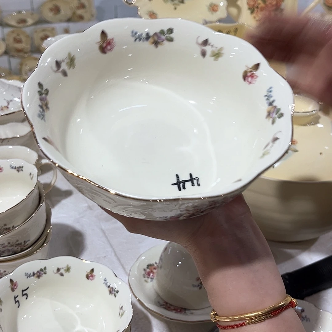 瓷1个………………………………………………