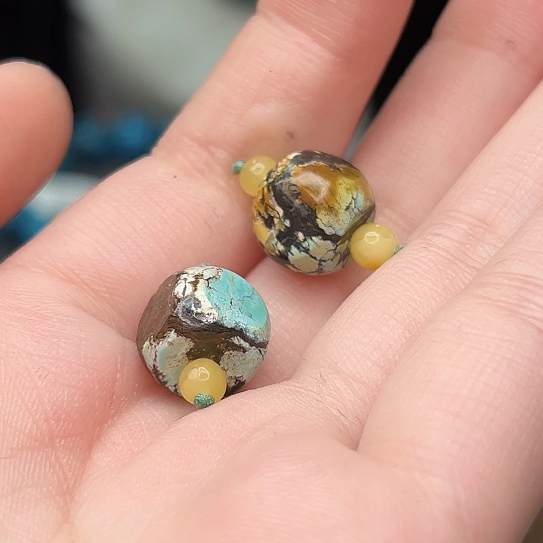 蜜蜡珠宝奇石未镶嵌