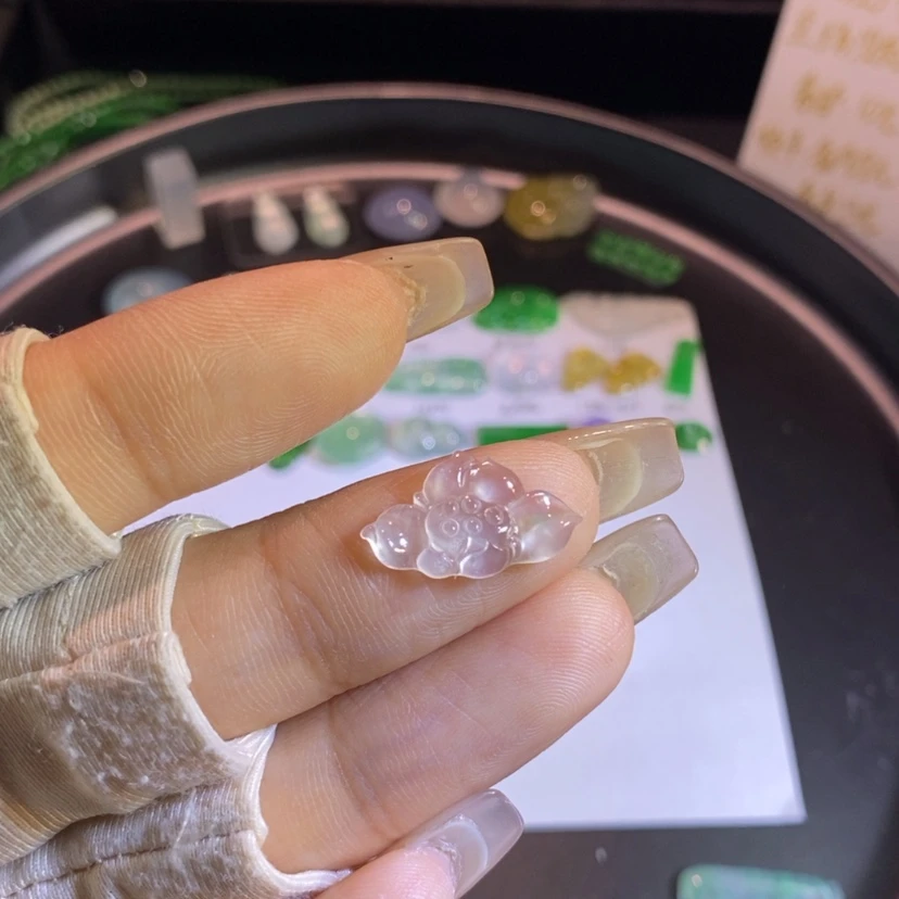 【闪购商品】翡翠挂件未镶嵌花