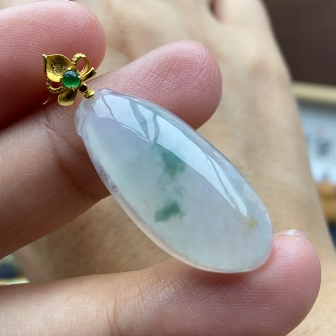 【闪购商品】颈饰18K金镶嵌翡翠9