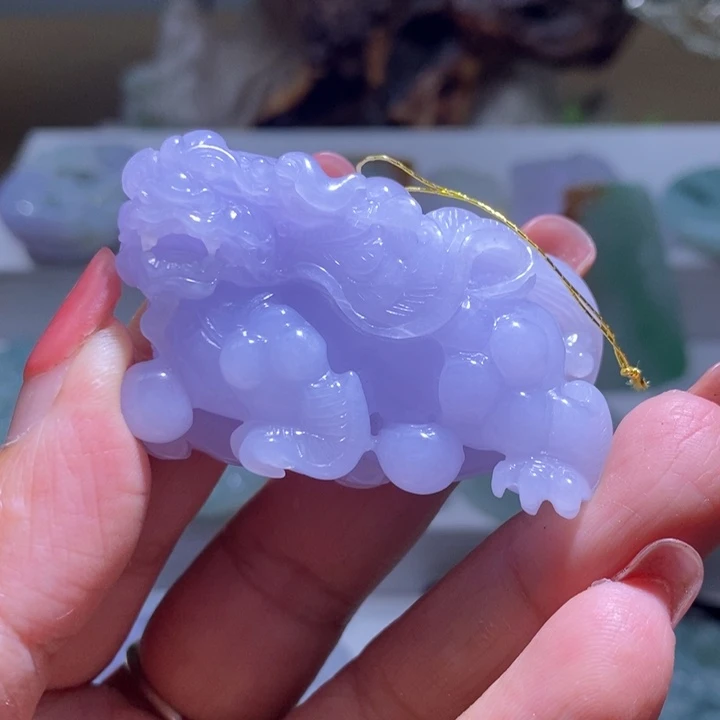 【闪购商品】翡翠未镶嵌颈饰貔貅