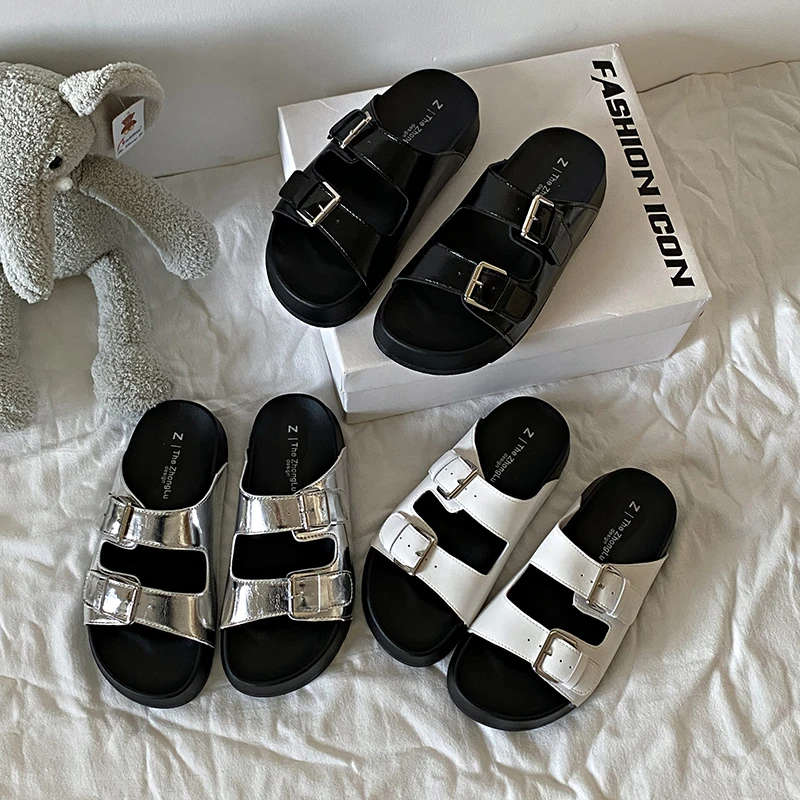 防滑厚底银色凉拖鞋女夏休闲2025新款配裙子感网红沙滩勃肯一字WX