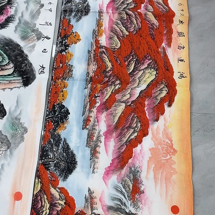 国画只重中之重小霞大的