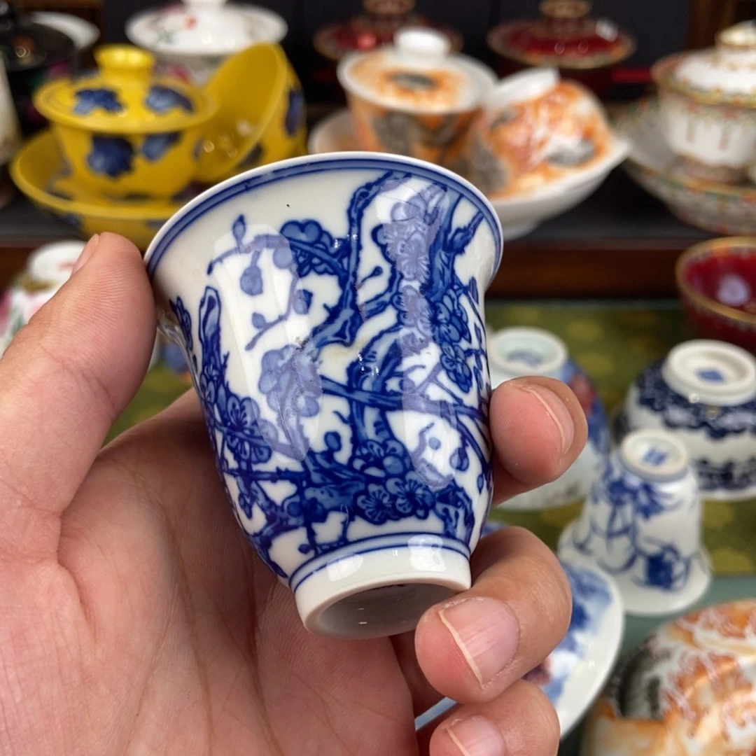 陶瓷的设计师是一个