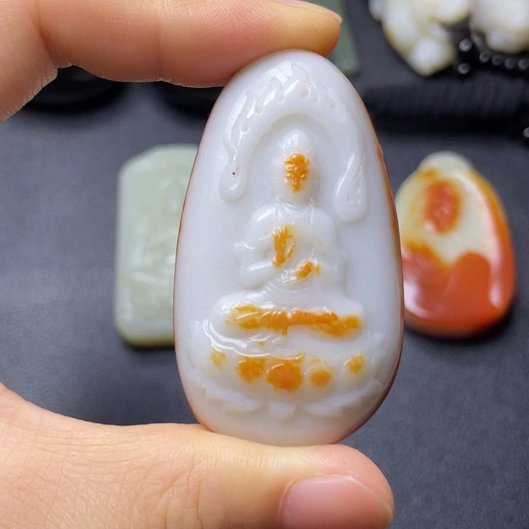 颈饰未镶嵌和田玉