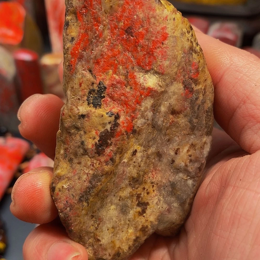 昌化鸡血石1**熊昌化鸡血石原石