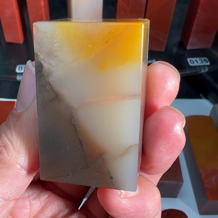 老挝石优质润地印石