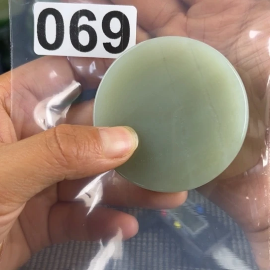 和田玉未镶嵌珠宝半成品