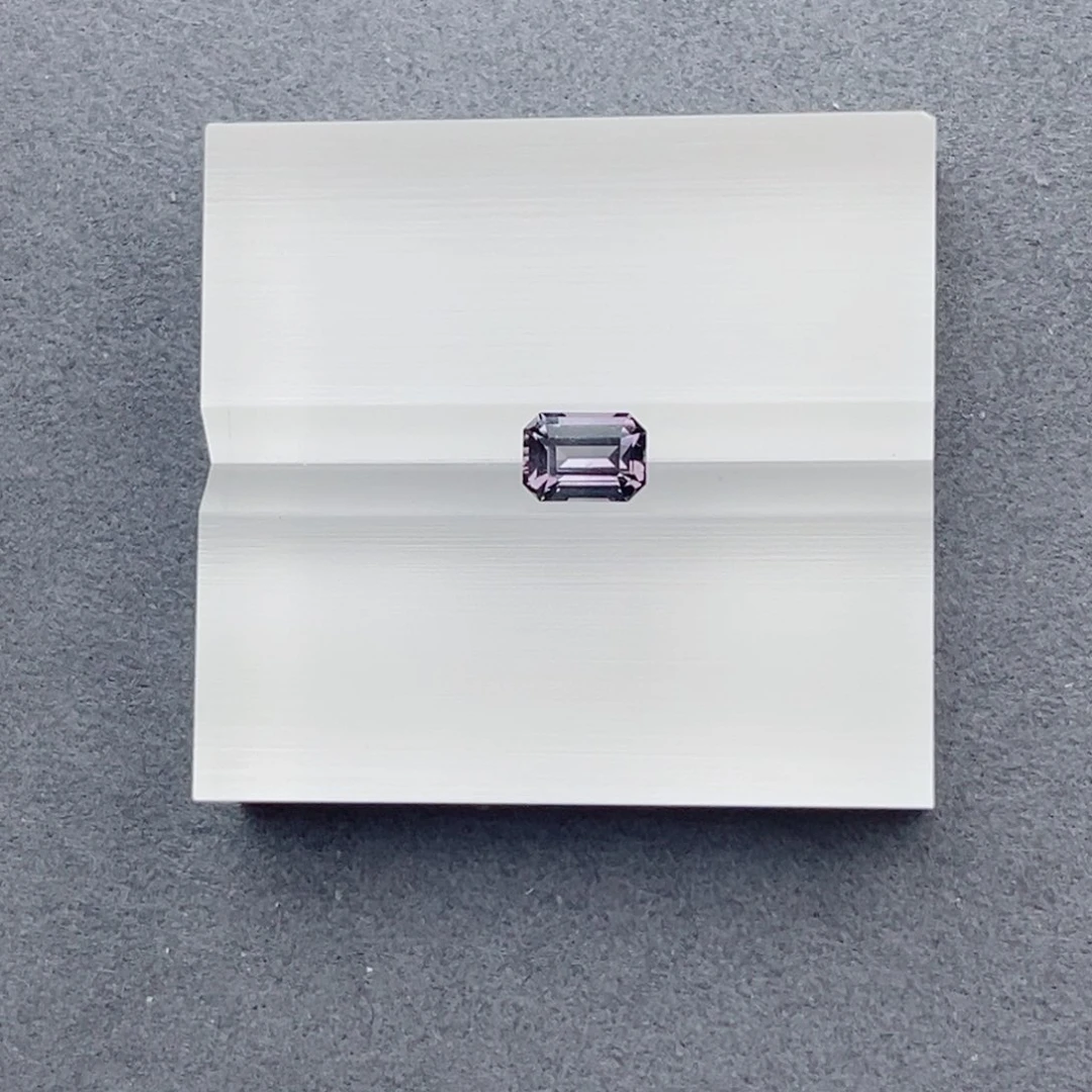 花***。碧玺珠宝半成品未镶嵌天然全净无瑕