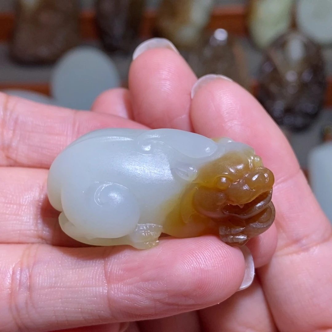 定制和田玉且末糖貔貅