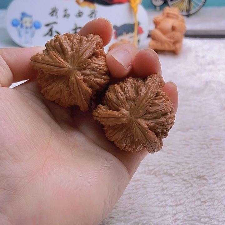 把件文玩核桃印****）三棱