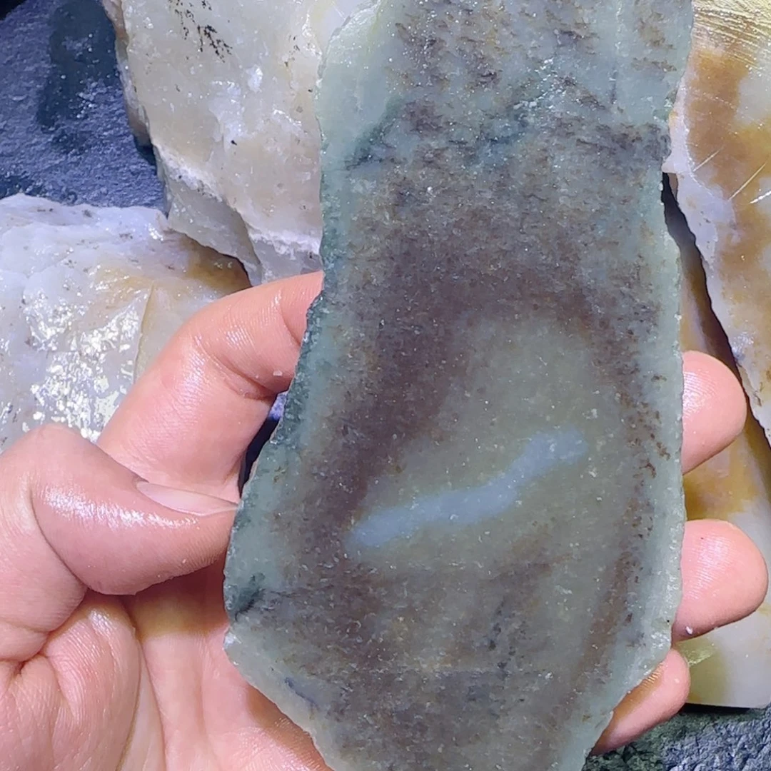 和田玉未镶嵌珠宝半成品