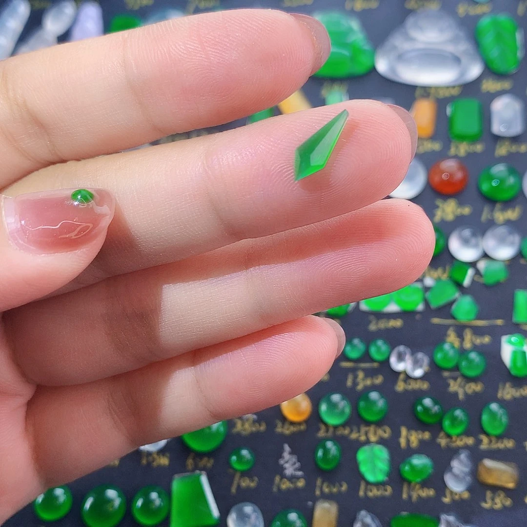 颈饰未镶嵌翡翠纯天然翡翠a货