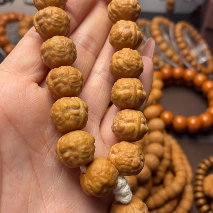 猴头核桃手串猴头