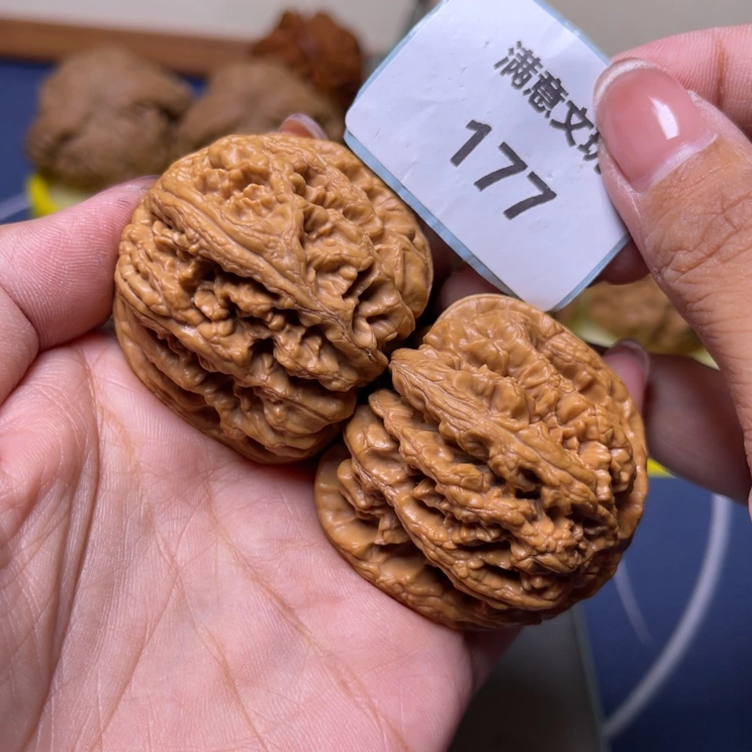 吊坠文玩核桃44粗筋177