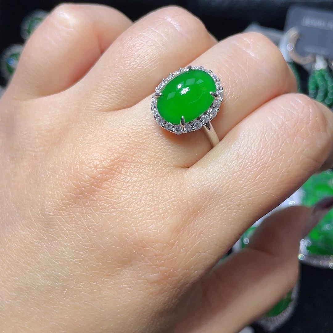 翡翠颈饰银S925镶嵌翡翠