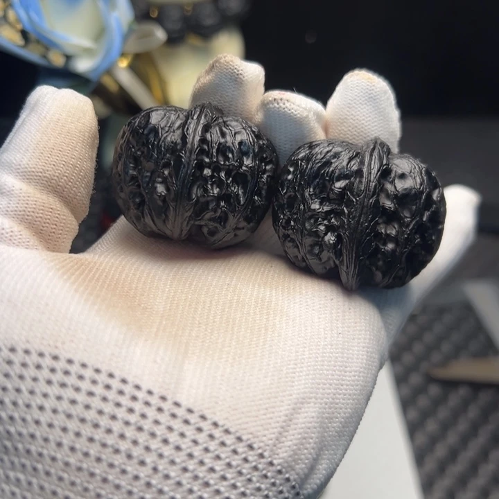 文玩核桃元宝40尺寸