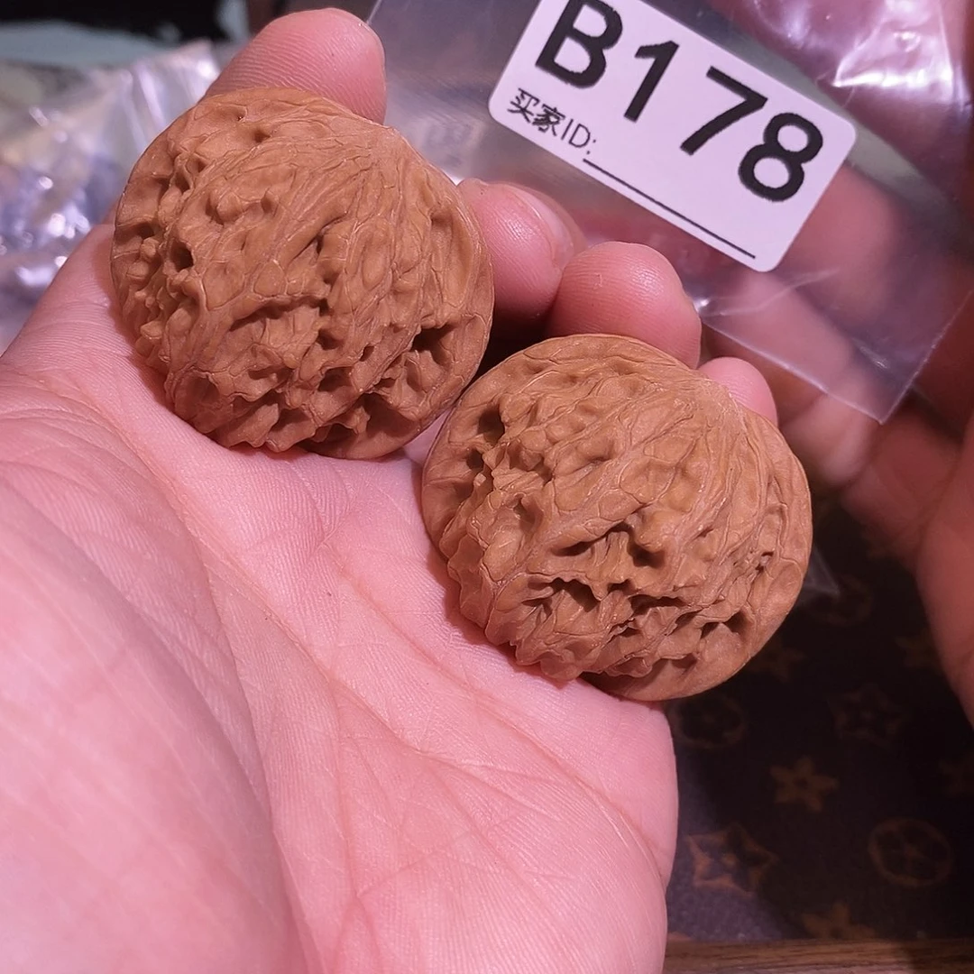 文玩核桃吊坠磨盘40尺。