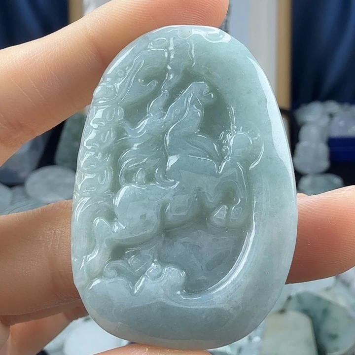 翡翠未镶嵌颈饰翡翠