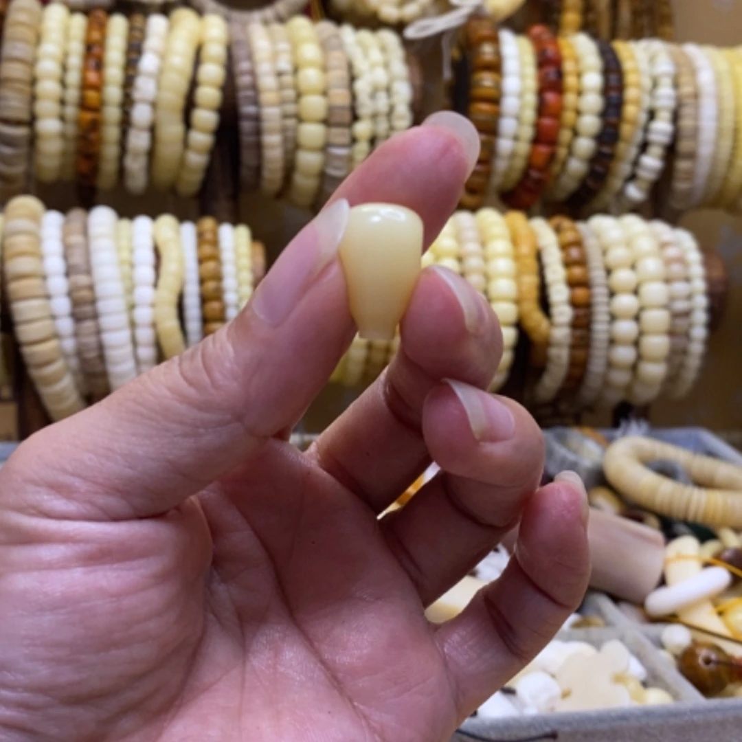 【闪购商品】手串/手链驼骨洋*直径12左右