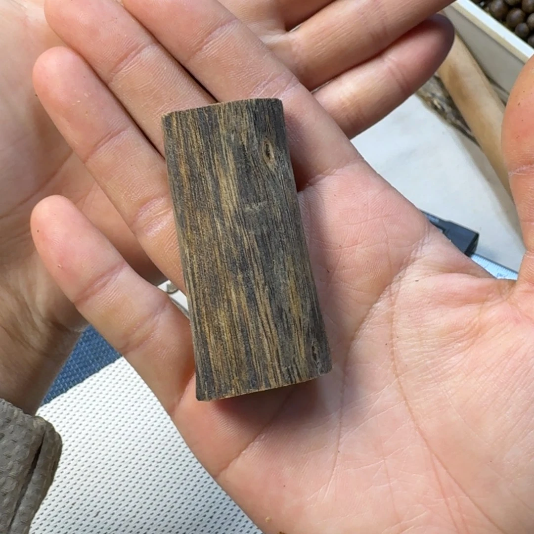 沉香吊坠小*绿奇无事牌多样性发1条