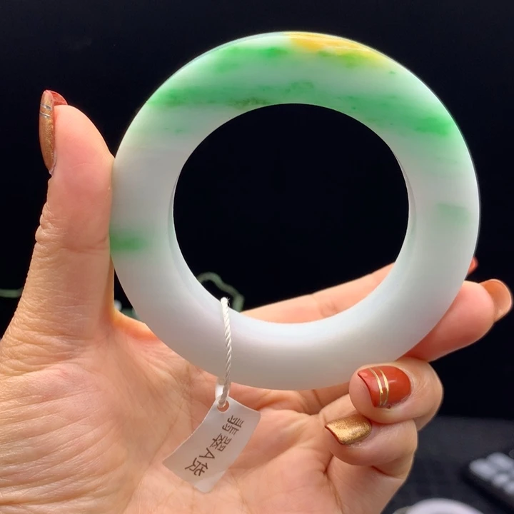 定制翡翠未镶嵌翡翠手镯