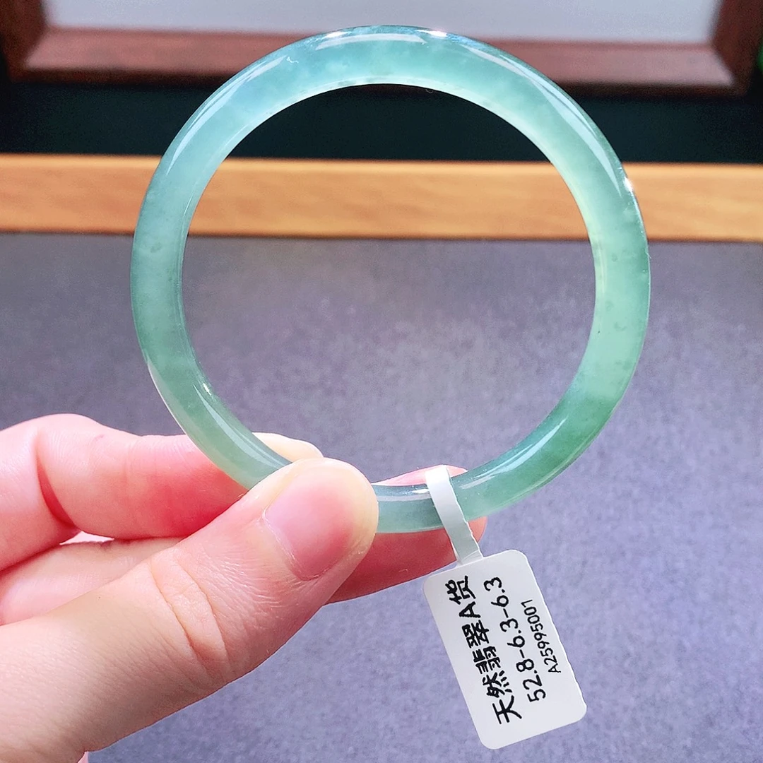 未镶嵌手镯翡翠天然翡翠