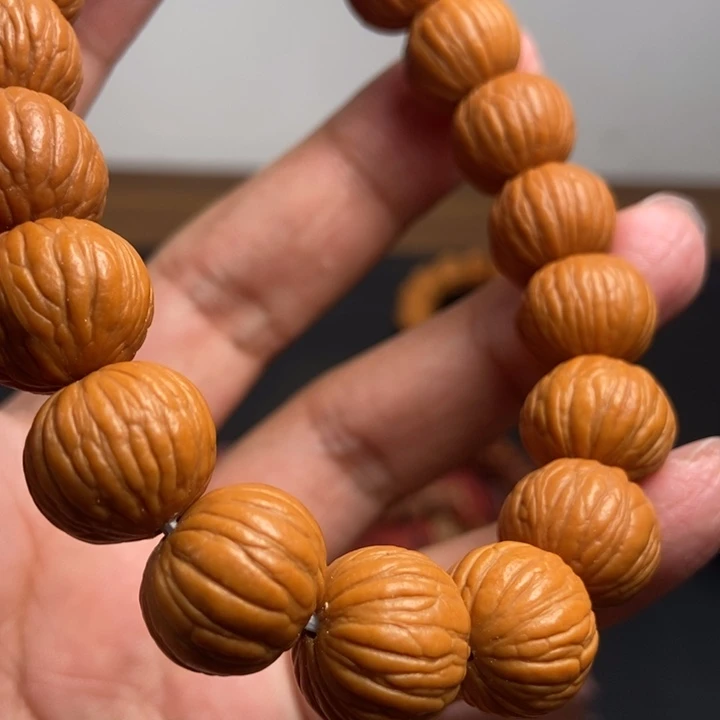 猴头核桃吊坠文玩手串