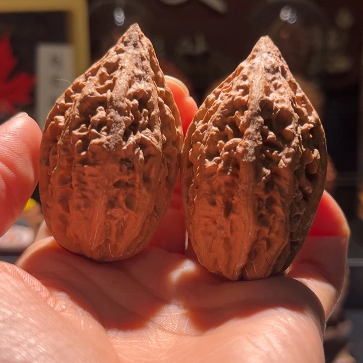 文玩核桃吊坠柳叶锥子56