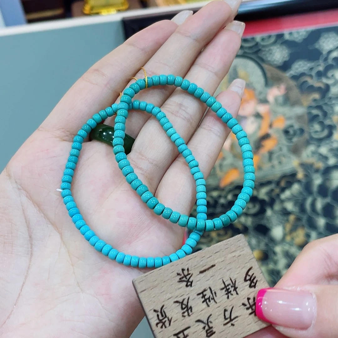 绿松石未镶嵌颈饰