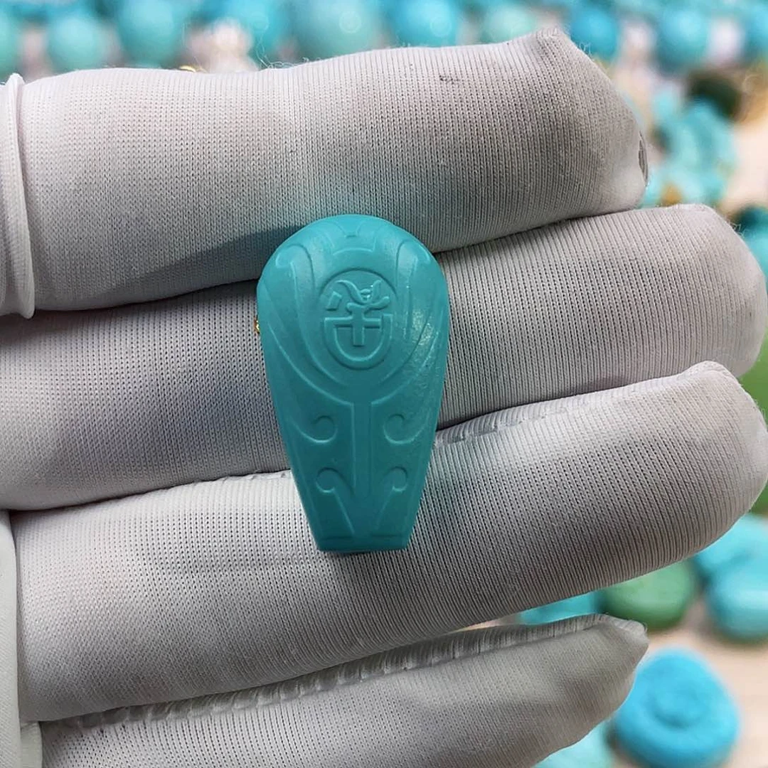 绿松石珠宝奇石未镶嵌凉**哥