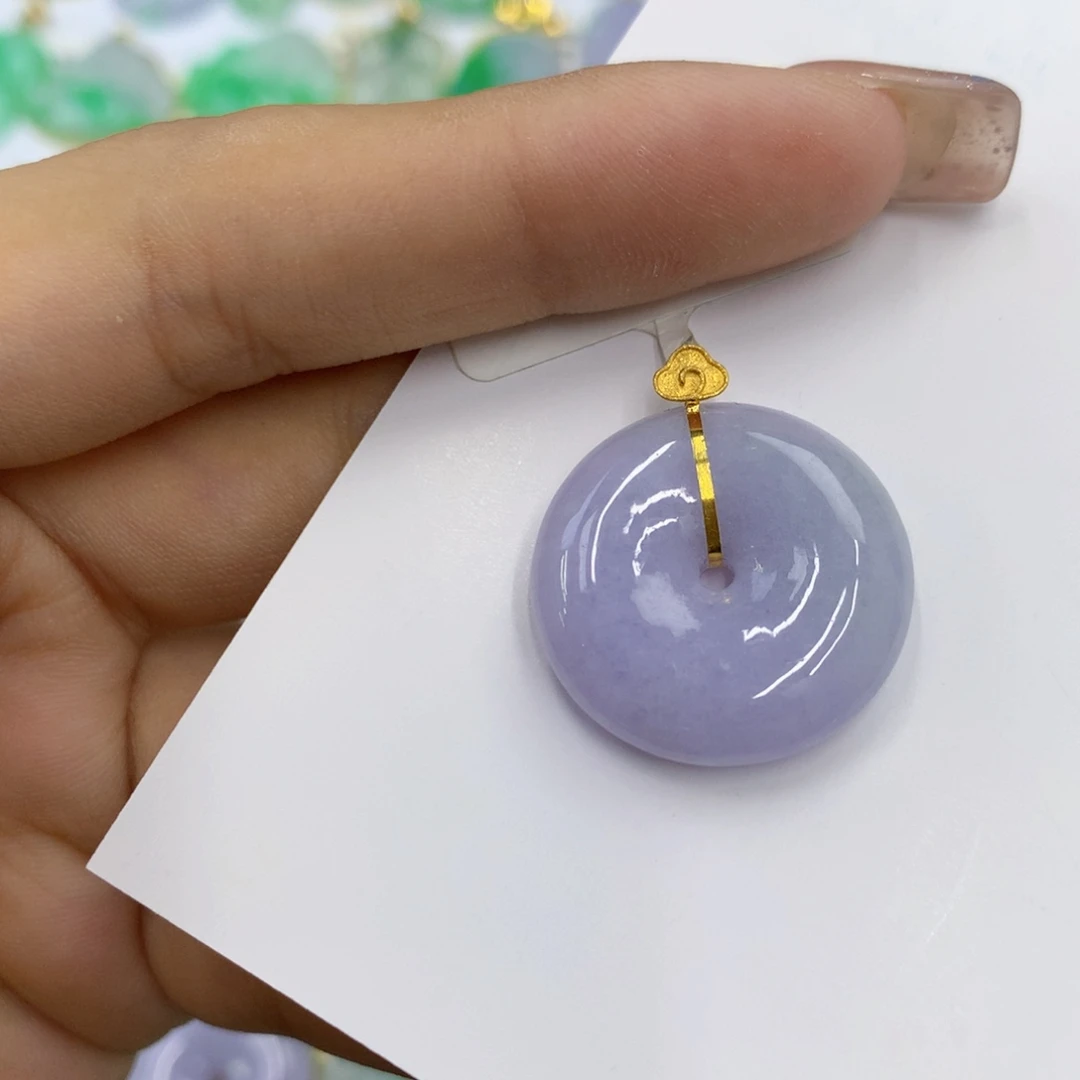 翡翠18K金镶嵌颈饰翡翠