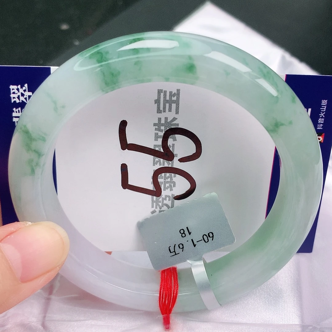 翡翠手镯未镶嵌缅甸天然A货翡翠