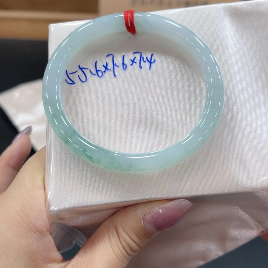 未镶嵌手镯翡翠翡翠