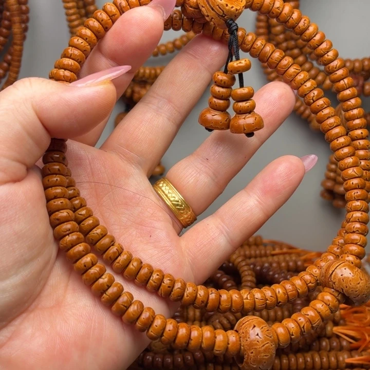 桃核手串166棵 4×8