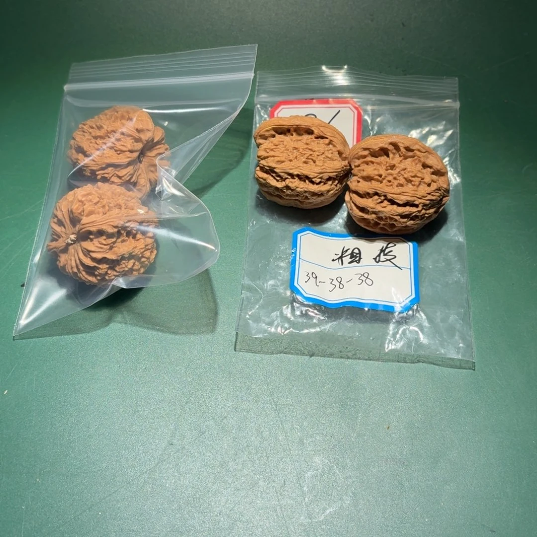 文玩核桃吊坠76号南疆