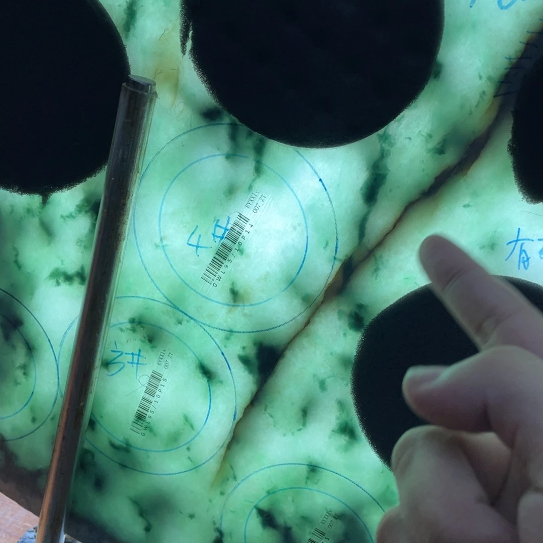 ****萱未镶嵌翡翠定制翡翠