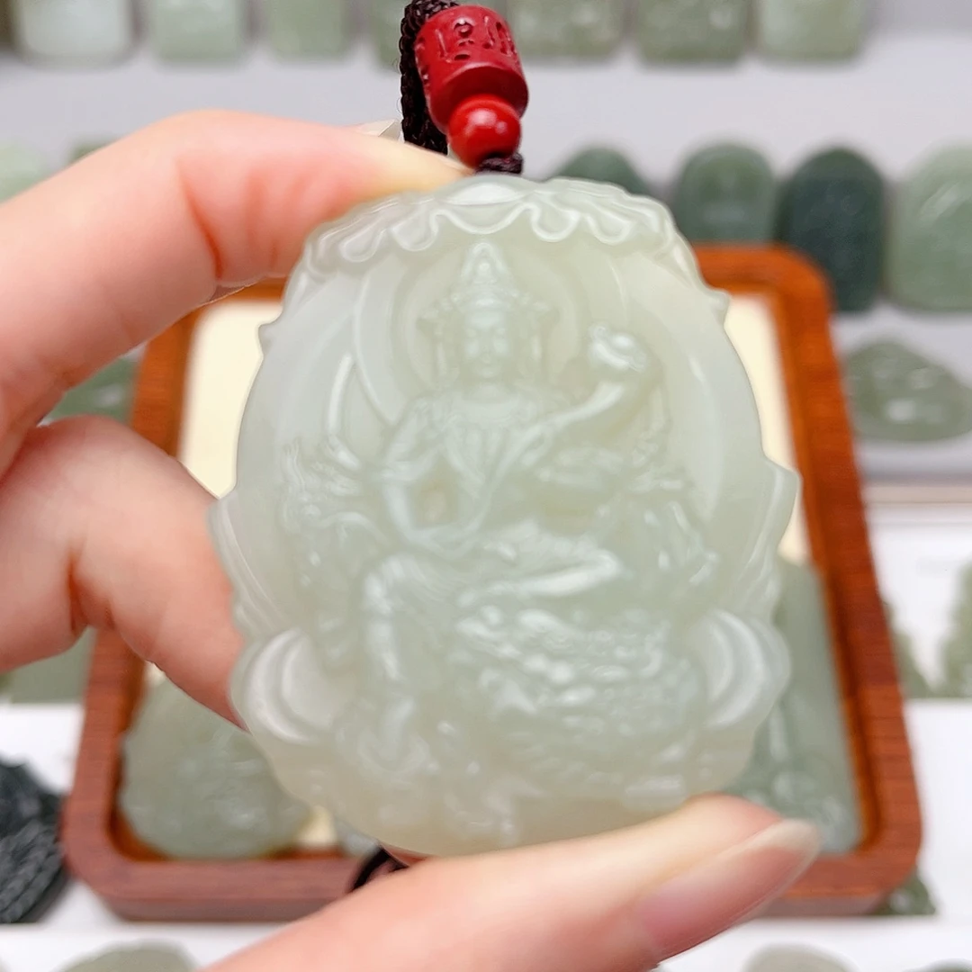 和田玉未镶嵌颈饰@****子