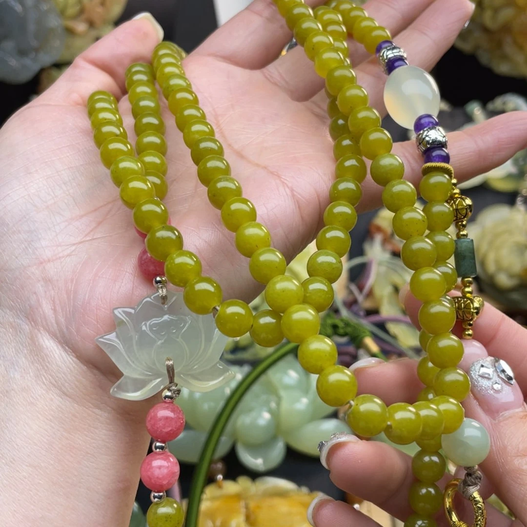 蛇纹石玉颈饰未镶嵌