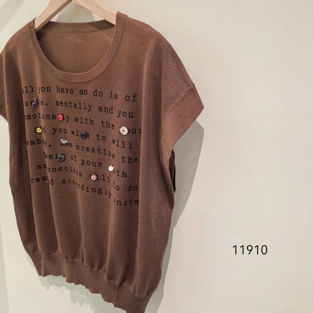 11910（部分无水洗唛，介意慎拍）SANFAN新款胸前字母纽扣背心