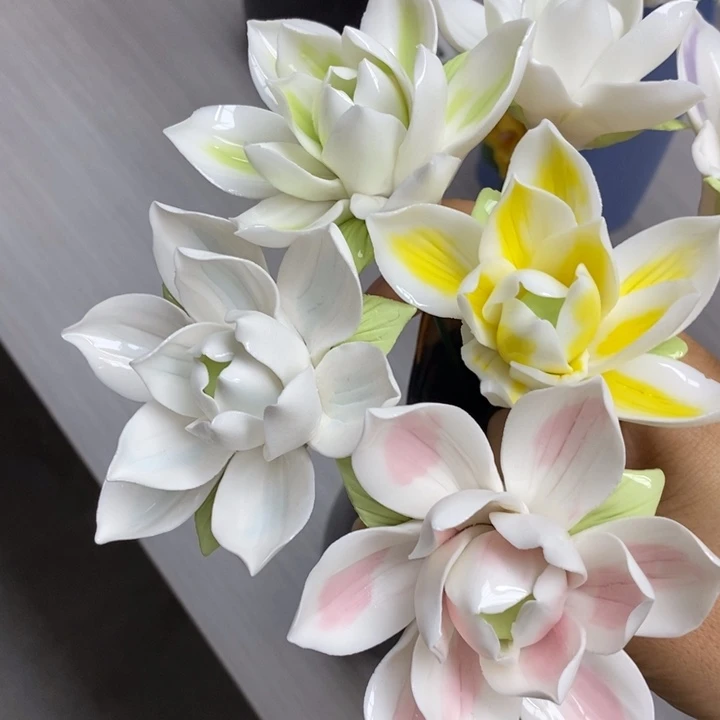 陶瓷陶瓷材料4朵茉莉花
