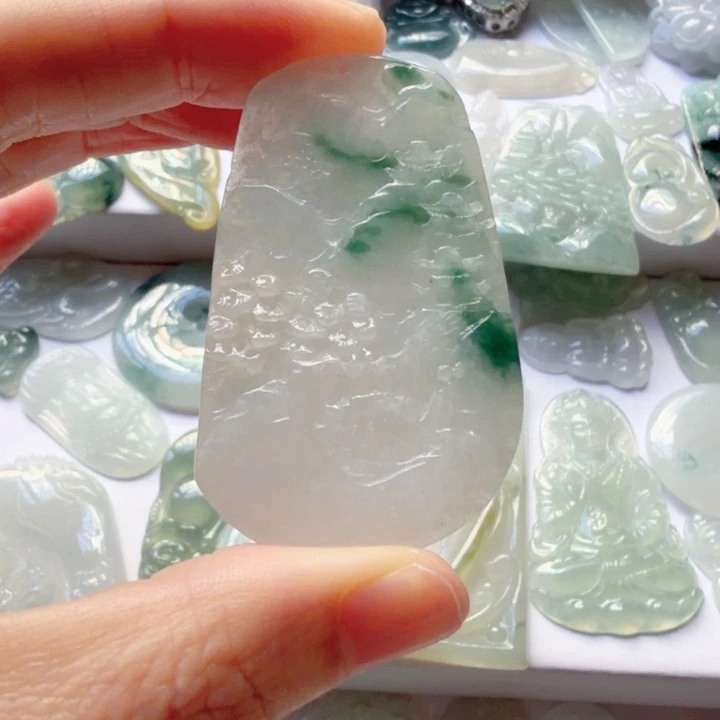 翡翠未镶嵌颈饰翡翠