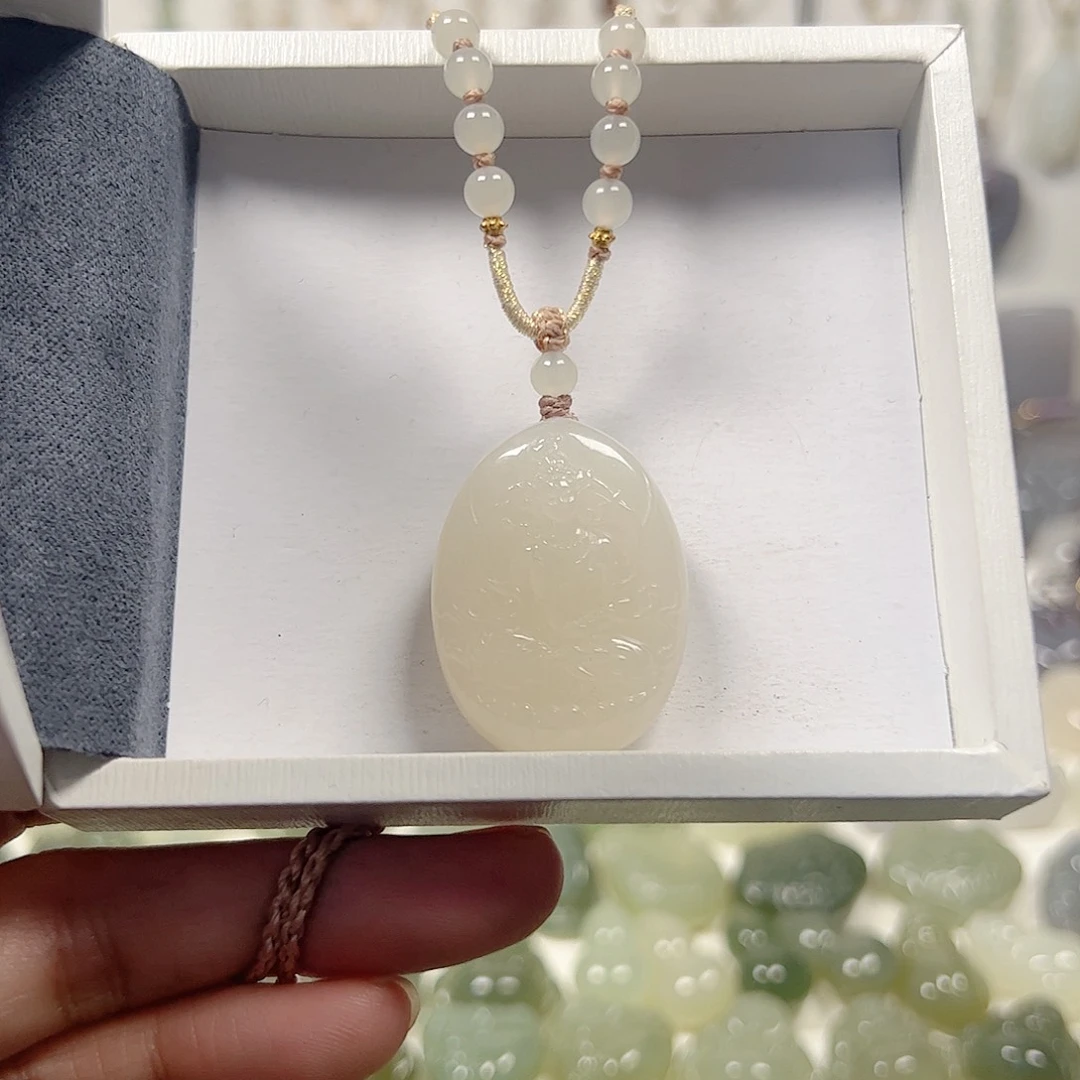 颈饰未镶嵌和田玉