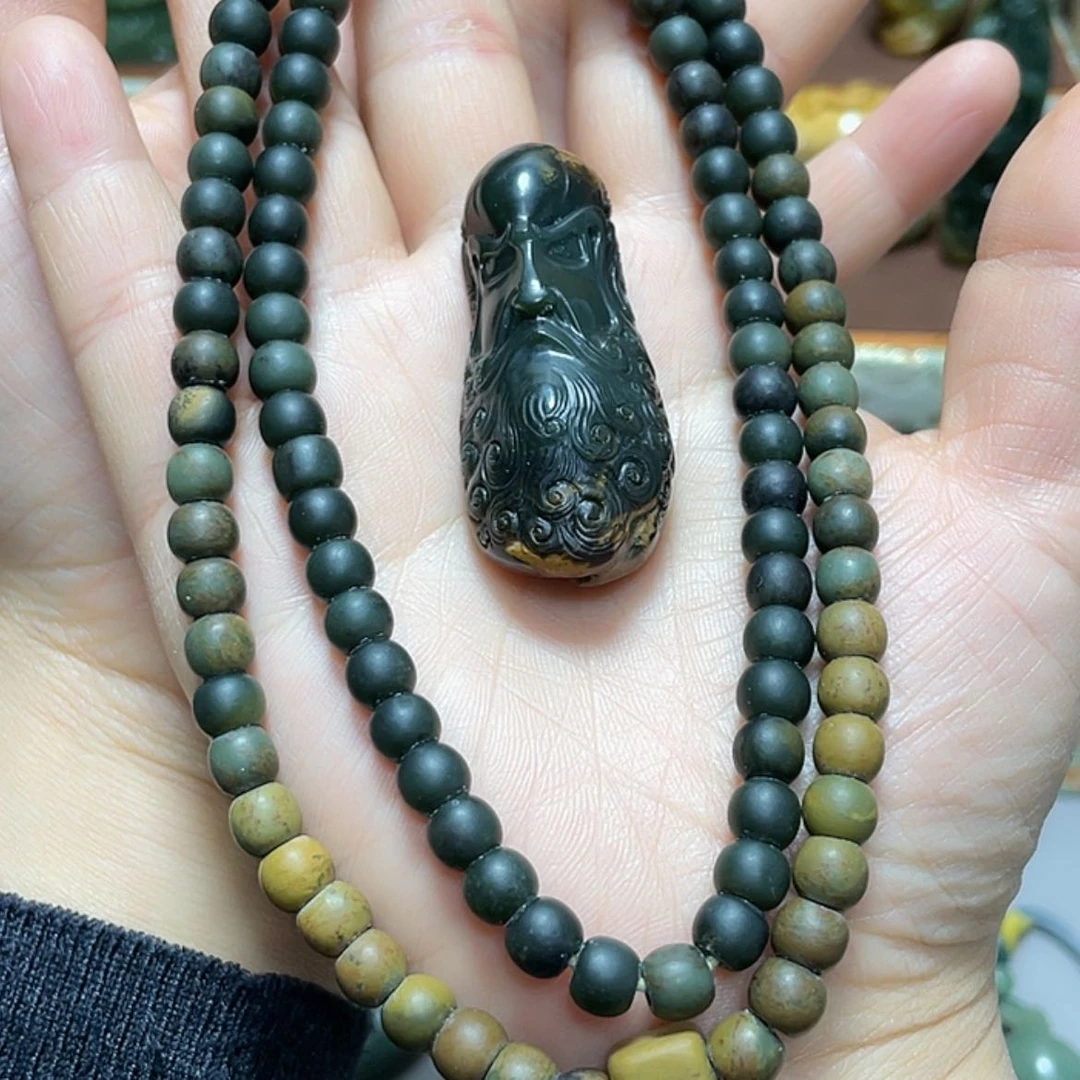 【闪购商品】未镶嵌岫岩河磨玉（透闪石质玉）挂件凡*