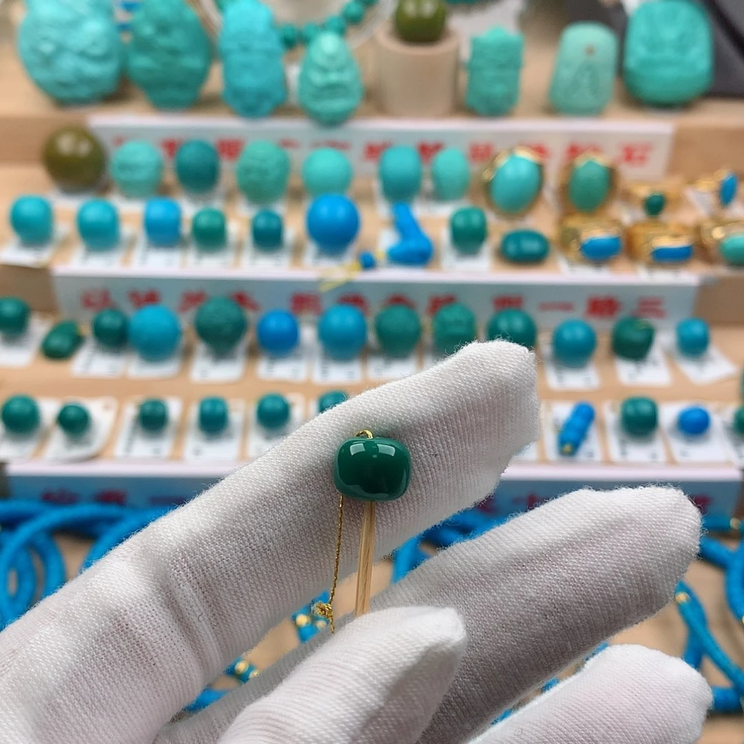 绿松石未镶嵌珠宝奇石9-7.4