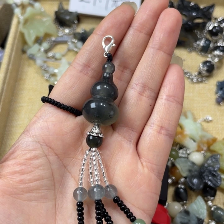 蛇纹石玉合金颈饰